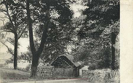 A Thatched shelter in The Shrubbery, Southend on Sea, c.1900-1905 Reproduced by permission of English Heritage.NMR Reference Number: PC07136