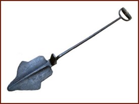 Peat Spade. Steel with foot stirrup http://www.oldgardentools.co.uk