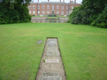 Pet cemetery, Dunham Massey © Copyright Chris Denny and licensed for reuse under this Creative Commons Licence.
