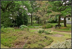 images of Petts Wood Memorial Garden by Mike (waiting patiently) from Flickr.com