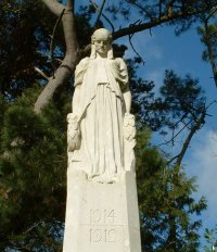 Broadstone War Memorial, http://www.eyemead.com/BROADWW1.htm