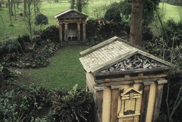 The stumpery and oak temples at Highgrove photos by Isabel and Julian bannerman, Flickr.com