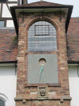 The church porch, sundial and lion's head at Benthall © oldchippy, panoramio.com