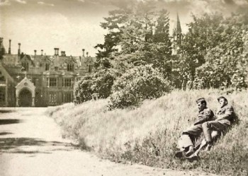 Tyntesfield in WWII: Two American soldiers rest on a grass bank in front of Tyntesfield's main house. http://www.northsomersettimes.co.uk