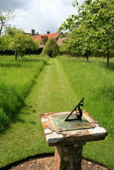 The central sundial in the Orchard © Copyright David Lally 2009 and licensed for reuse under this Creative Commons Licence.