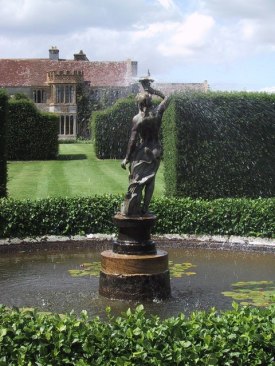 The mnaor house from the Pond garden, © Copyright Sarah Charlesworth and licensed for reuse under this Creative Commons Licence.