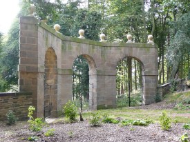 Archer's Hill Gate,© Copyright Humphrey Bolton 2009 and licensed for reuse under this Creative Commons Licence.