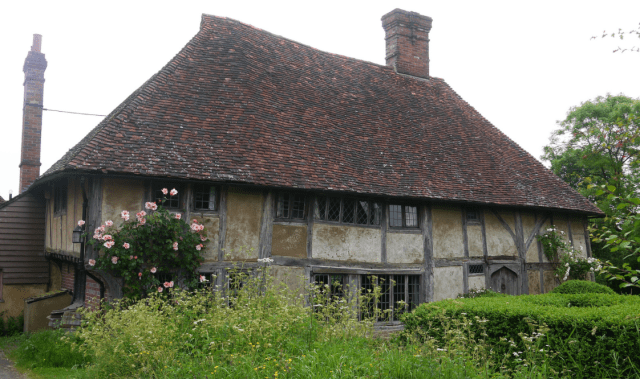 Coggers at Benenden, phoo by Louise and Colin, 2014,https://www.flickr.com/photos/c-l-english/17164777389